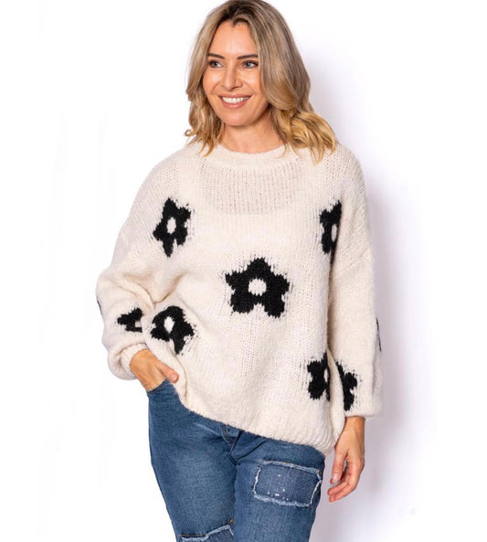 The Italian Closet Chunky Knit sweater with flower pattern Cream